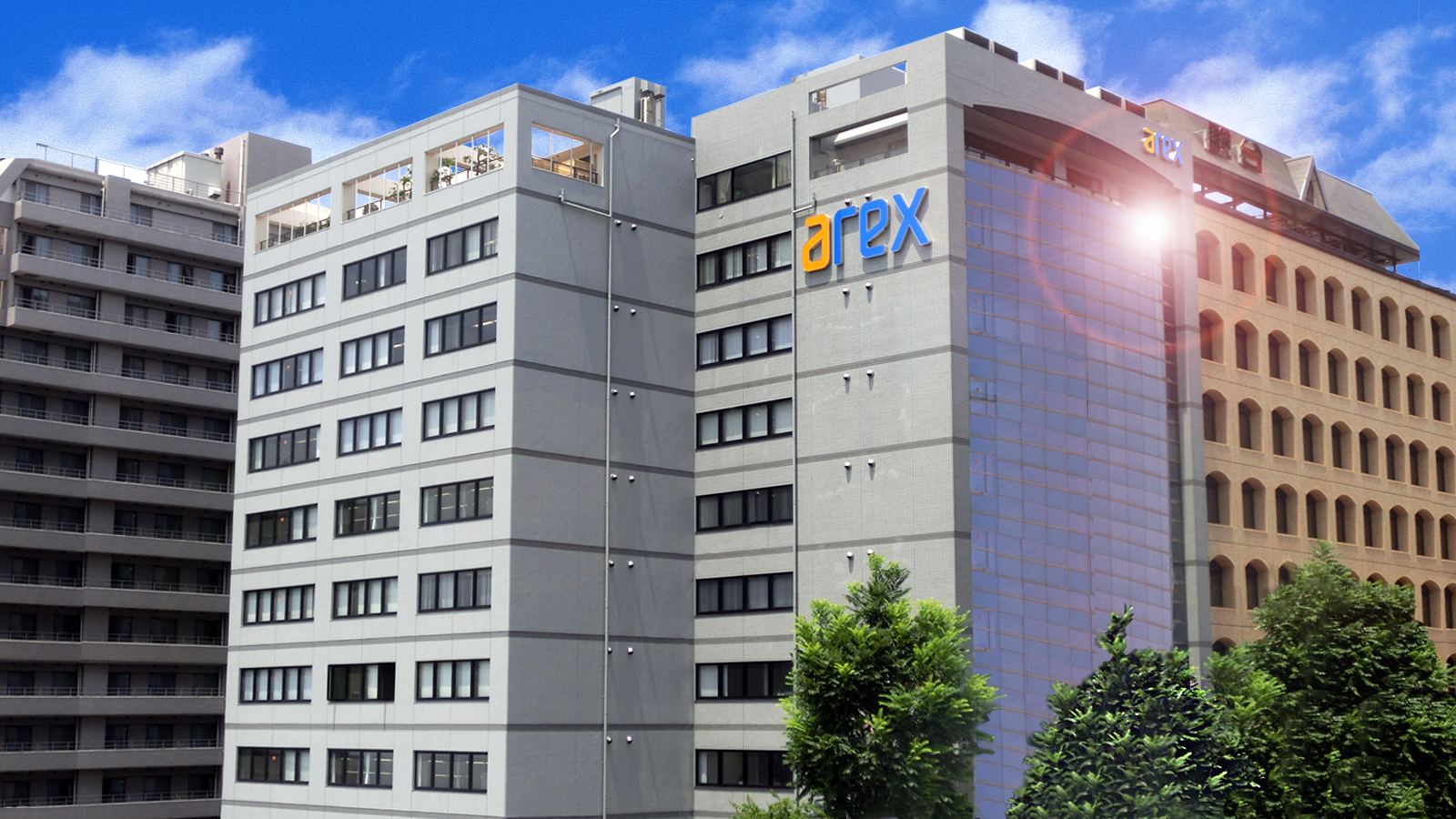 アレックスビル外観(昼)