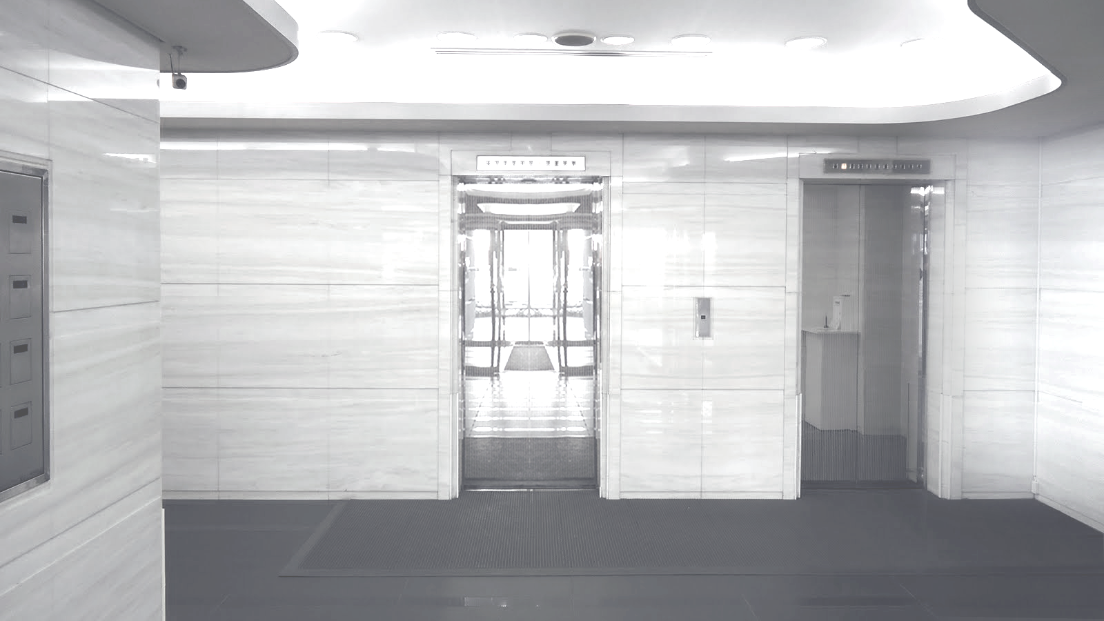 アレックスビルエントランス